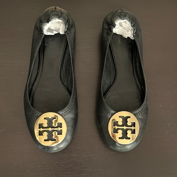 TORY BURCH Black Gold MINNIE TRAVEL BALLET Flat Leather Logo Shoe Sz 6 - Picture 5 of 16